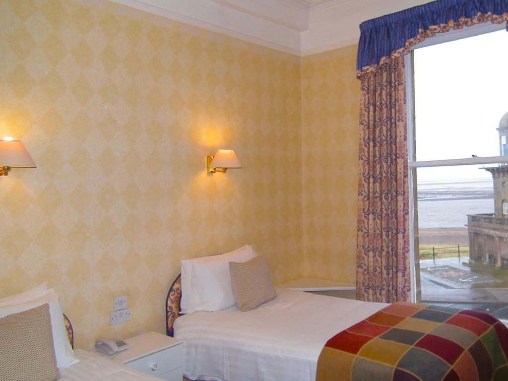 פליטווד The North Euston Hotel מראה חיצוני תמונה